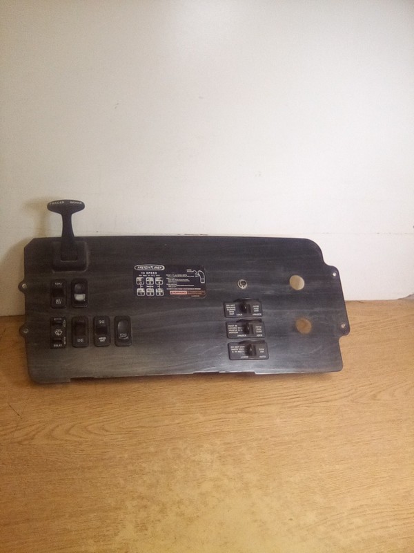 2006 Freightliner Columbia Dash Switch Panel W/Freightliner 26503-1