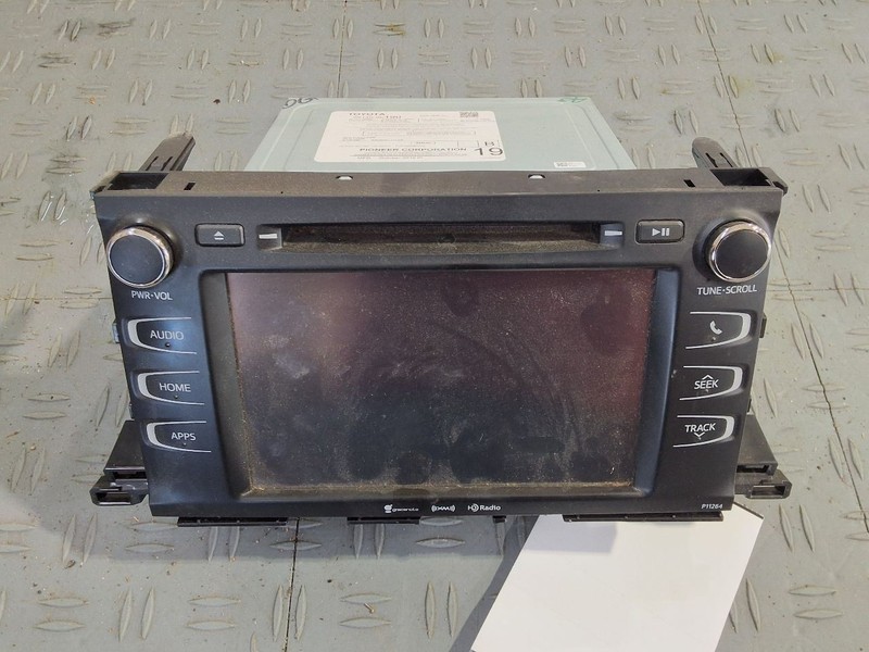 2016 Toyota HIGHLANDER Radio Display And Receiver ID P11264 on Radio Face