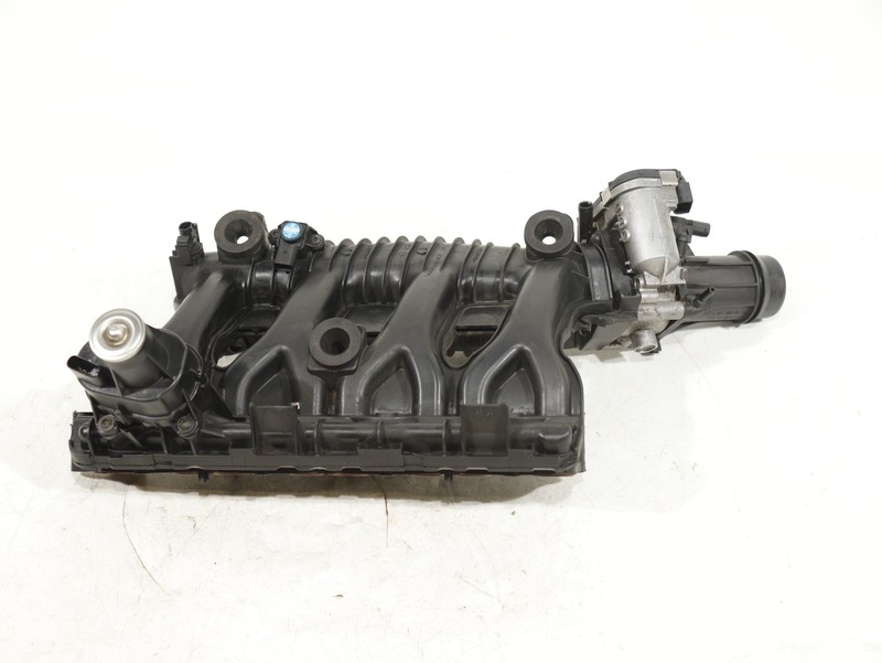 2012-2015 Mercedes C250 W204 1.8L Engine Air Intake Manifold OEM 2710903037