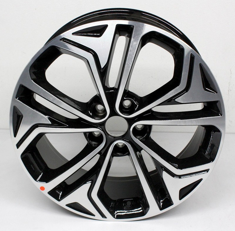 OEM 19 inch wheel For Hyundai Santa Fe US built 52910-S1310 Scratches, Rub Marks