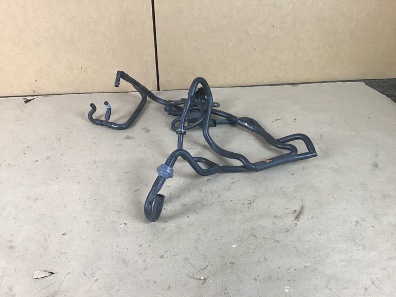 Audi R8 2022 5.2L Solenoid Purge Valve Hose Pipe Line 18-23 ; :A