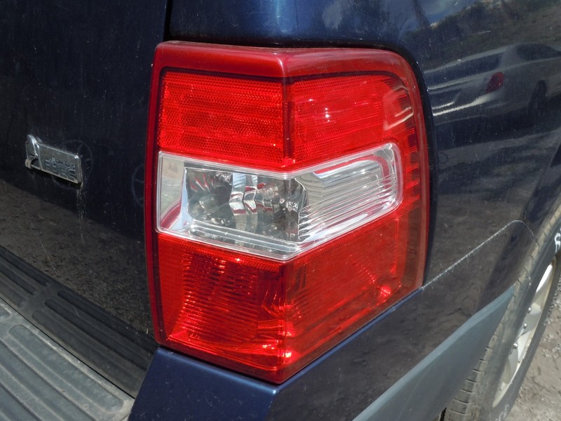 2007-2017 Ford Expedition Tail Light Lamp Passenger Right OEM