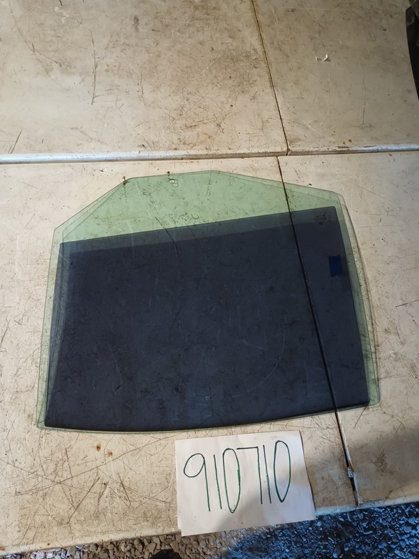 04-10 BMW 525i 530i E60 Driver Left Rear Door Window Glass OEM