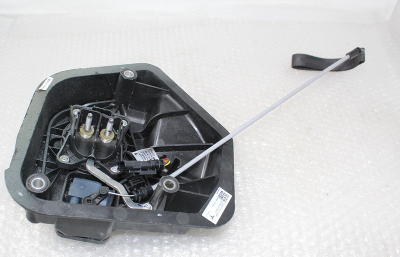 Tesla Model 3 YCharge Port Inlet Socket 1490374-10-E HV ConnectionREV 01 OEM