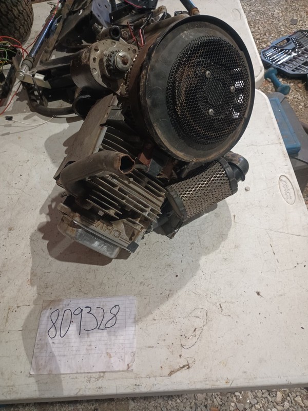 BRIGGS AND STRATTON 12.5 HP ENGINE 21A707-0223-E1 / PULLED FROM DIXON ZTR 4423