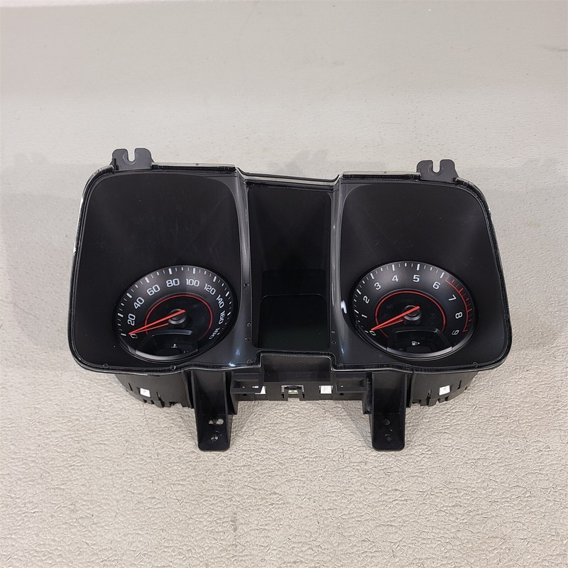 2013 Camaro SS Cluster Speedometer Gauges Auto Trans Cluster 81k Aa7424