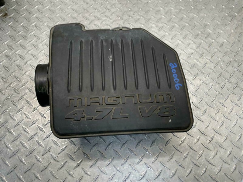 2004-2007 DODGE DURANGO 4.7L V8 AIR CLEANER RESONATOR BOX OEM 53032424AE