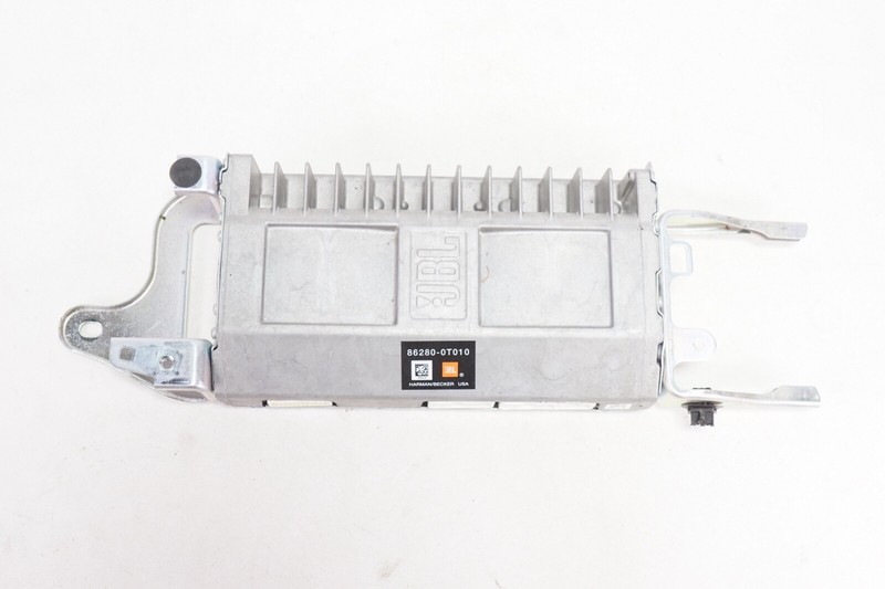TOYOTA VENZA Audio Amplifier AMP JBL Harman Becker OEM 2009 - 2012