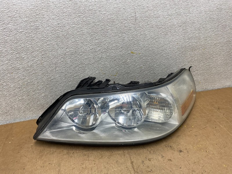 2005 to 2011 Lincoln Town Car Left Driver LH Side Headlight X7203 DW