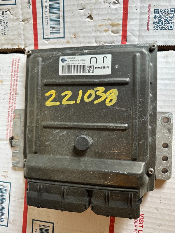 05 NISSAN PATHFINDER XTERRA OEM 4x4 ENGINE COMPUTER ECU PCM 23710EA62B