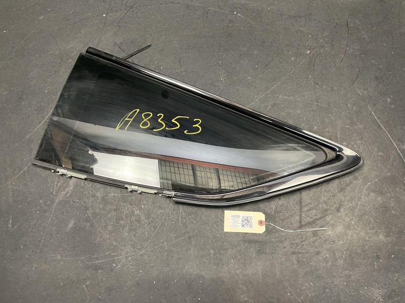Rear Right Quarter Window Glass 2019 Audi S5 Coupe 8W6845298B 2018 2020 - 2023