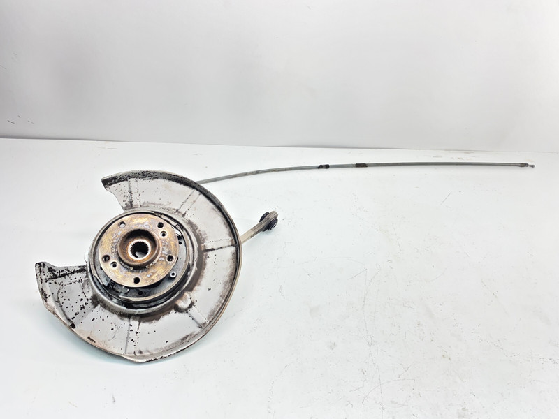 04-10 BMW E63 E64 E65 B7 M6 Rear Right Wheel Knuckle Hub Spindle Carrier 68K OEM