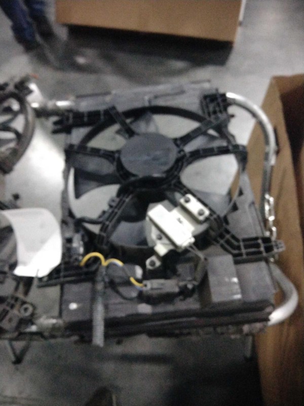 2009 Nissan Versa Engine Cooling Fan Motor OEM 21481EL30A Blue 79K Miles