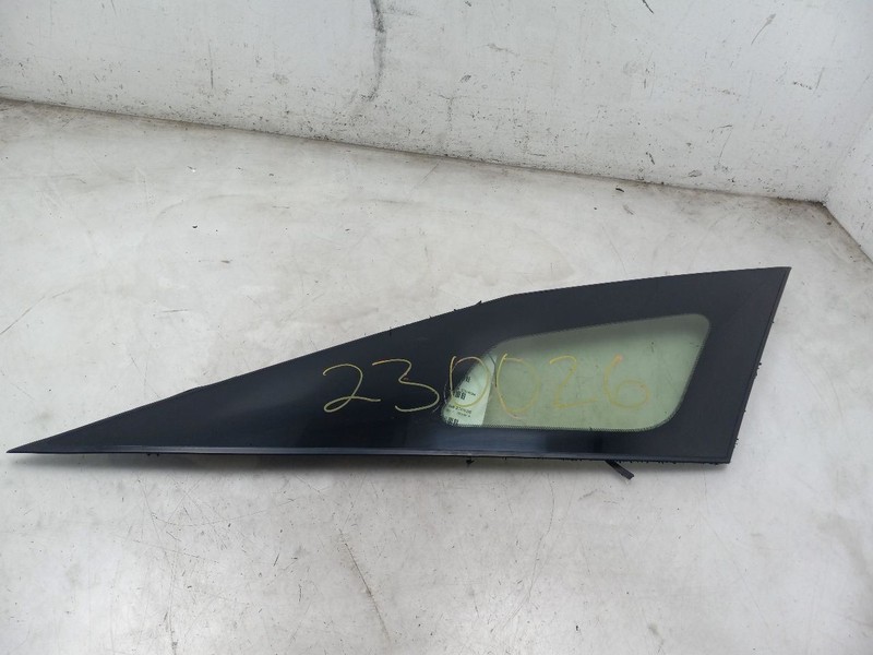 16-20 TOYOTA MIRAI FWD AT PASSENGER SIDE REAR QUARTER GLASS