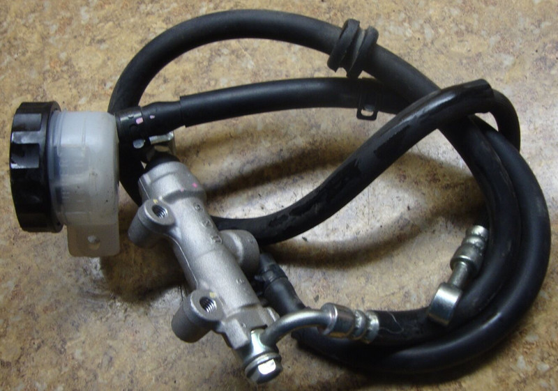 13 Kawasaki Ninja EX650 EX 650 E 650E Rear Brake Reservoir Master Cylinder 2014