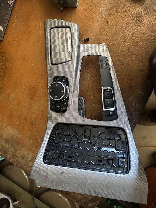 11-16 BMW 528I 535I 550I ACT5 X3 OEM FLOOR SHIFTER SHIFTER CONSOLE SURROUND TRIM