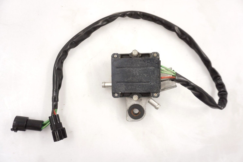 2013-2017 Yamaha FZS 1800 OEM Voltage Regulator Rectifier 6S5-81960-10-00