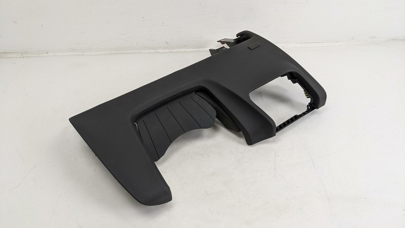 Dash Left Lower Knee Bolster Trim Cover 2020 Cadillac CT5 84752400 21 2022 2023