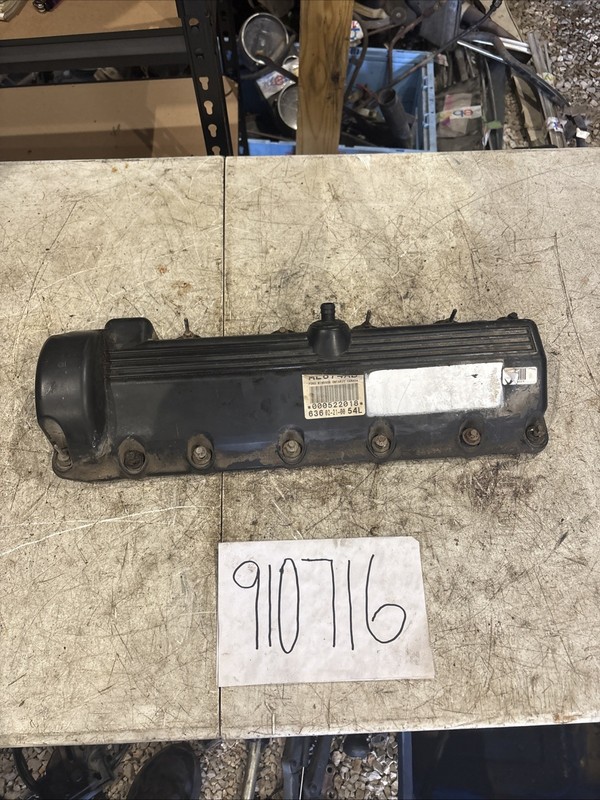 2000-2004 FORD F250 F350 super duty 5.4LPASSNGER RH valve cover