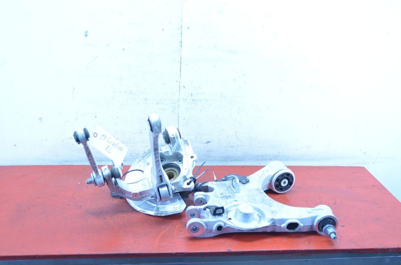 17-21 ALFA ROMEO GIULIA REAR LEFT DRIVER SPINDLE KNUCKLE HUB BEARING W ARMS OEM