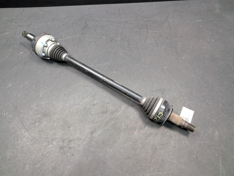 Rear Right Axle Shaft 2019 Chevrolet Camaro 84309454 2016 2017 2018 2020