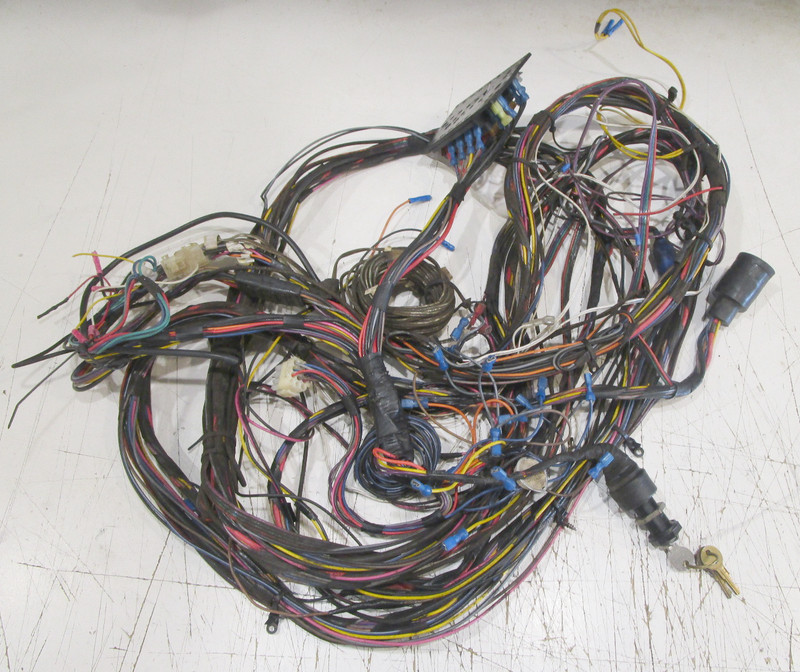 1996 Glastron SSV 195 Volvo SX Ford 5.0 V8 20' Engine to Dash Wire Harness 9 Pin