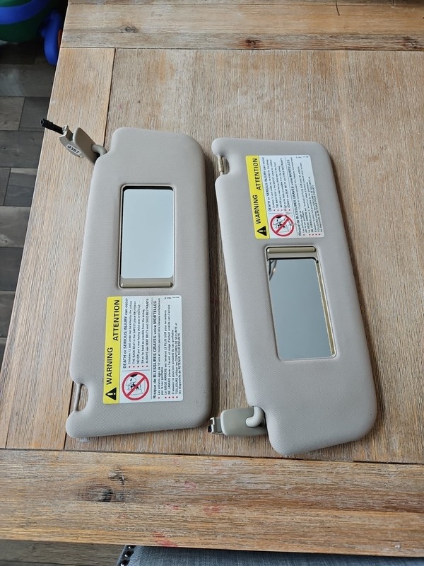 2002-2004 Audi A6 Driver & Passenger Side Sun Visor Pair Set beige Cloth sedan