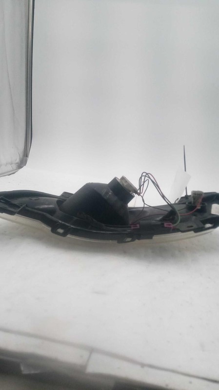 2009 Chevrolet Traverse Right Turn Signal Light Assembly, Used, Silver, 140830