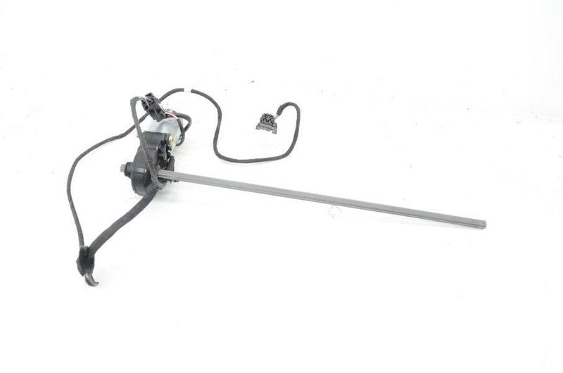 1999-2005 PORSCHE 911 996 DRIVER LEFT SIDE SEAT TRACK MOTOR