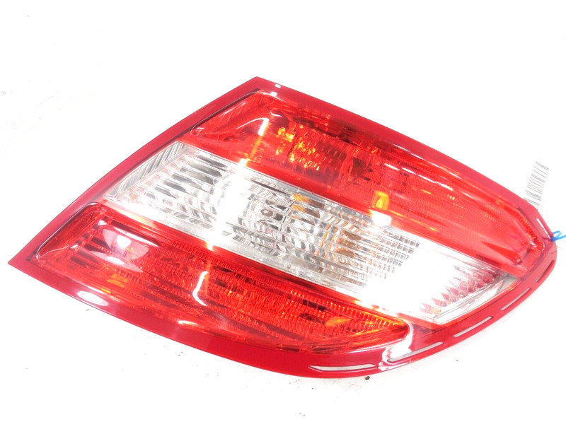 2008-2011 Mercedes-Benz C300 Tail Light Lamp Passenger Right RH OEM LED