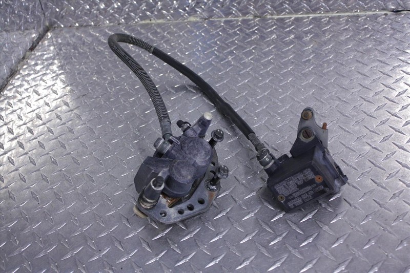 95 KAWASAKI EX 500 D NINJA FRONT BRAKE RESERVOIR W/LINE HOSE CALIPER OEM EX500D