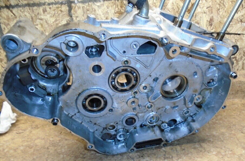 1987 Honda TRX350 TRX 350 4x4 Fourtrax Engine Crank Case Casing Motor Block 1986