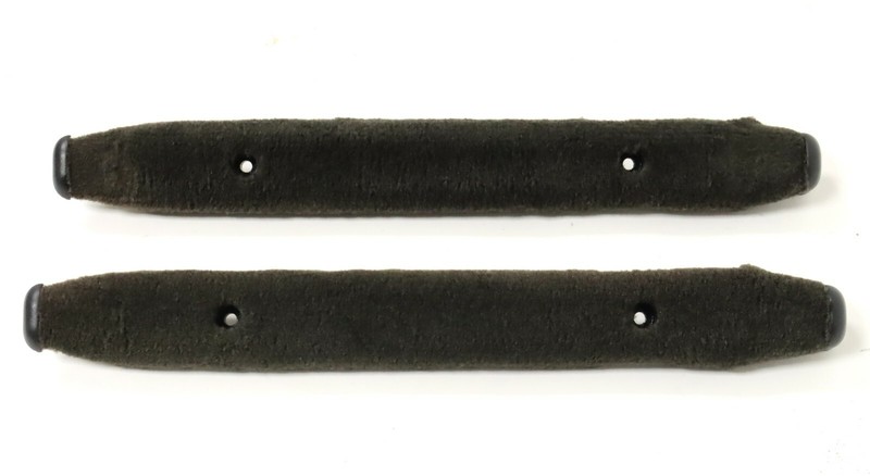 2003-2006 Chevrolet SSR Front Seat Ebony Black Carpet Seat Bumpers Pair USED GM