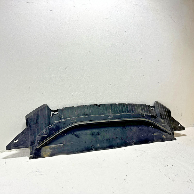 DEFECT 16-18 AUDI S6 FRONT BUMPER LOWER PLATE RADIATOR SUPPORT SPLASH SHIELD OEM