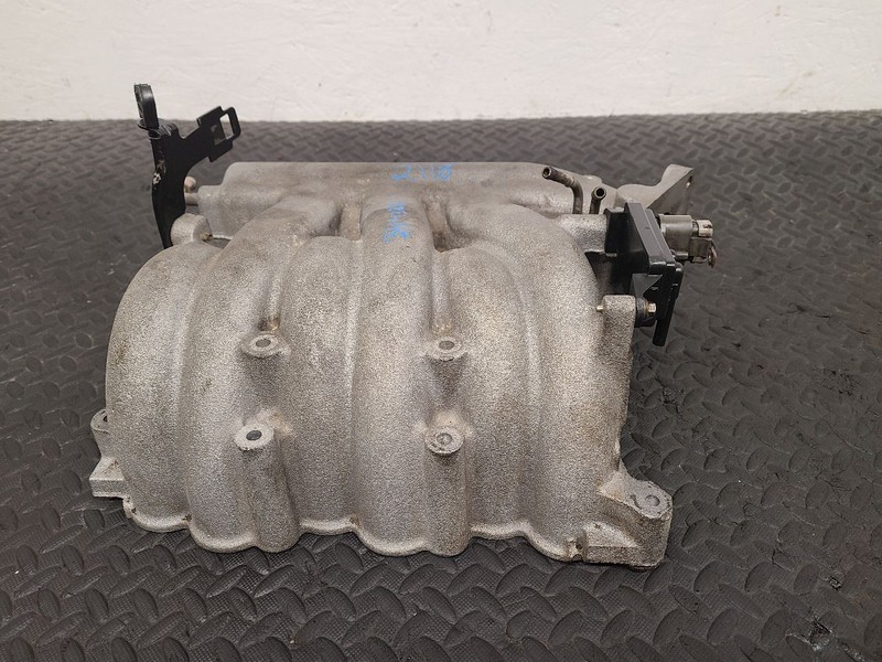 2001 Ford Ranger 3.0L Upper Intake Manifold 6-183 OEM 1L5Z-9424-CA