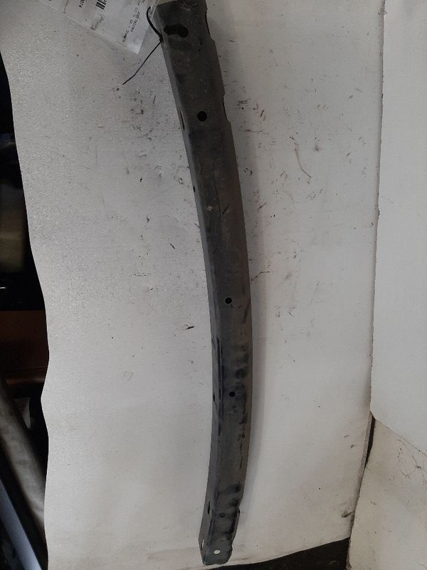 01 02 03 04 TOYOTA TACOMA FRONT BUMPER REINFORCEMENT