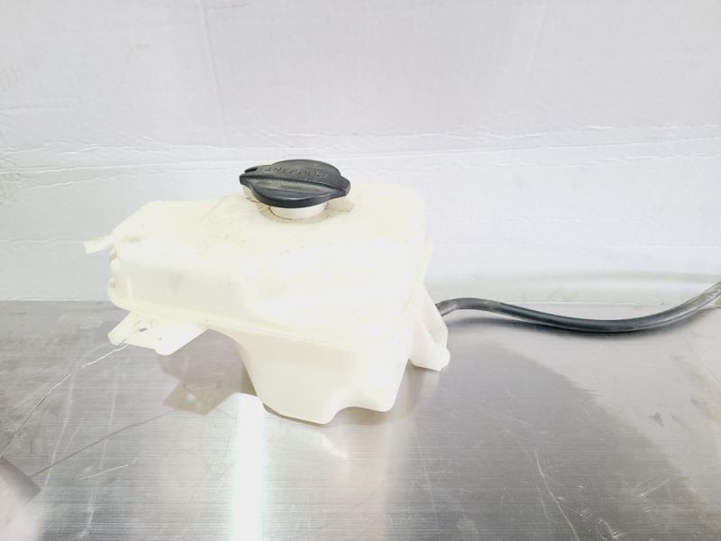 Coolant Reservoir Fits 12-17 AZERA 567398