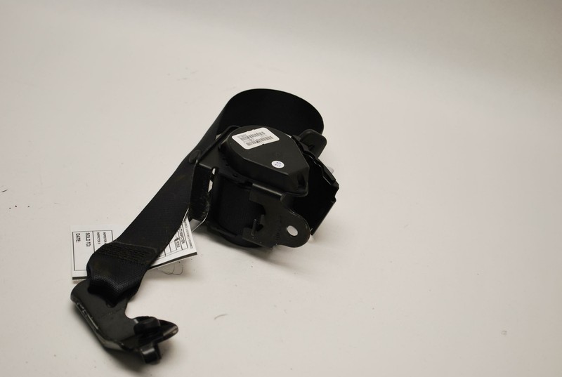 2015-2019 BMW X6 F16 REAR SECOND ROW LEFT DRIVER SIDE SEAT BELT OEM