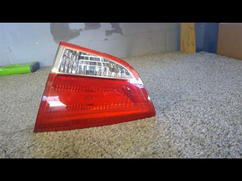 Passenger Tail Light Incandescent Bulb Gate Mounted Fits 10-15 TUCSON 2832311