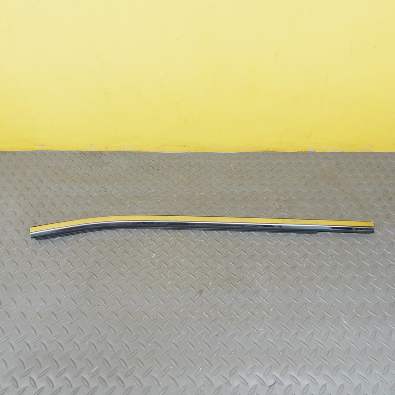 2019-2025 GMC SIERRA 1500 Rear Left Door Belt Reveal Molding Oem 85038848