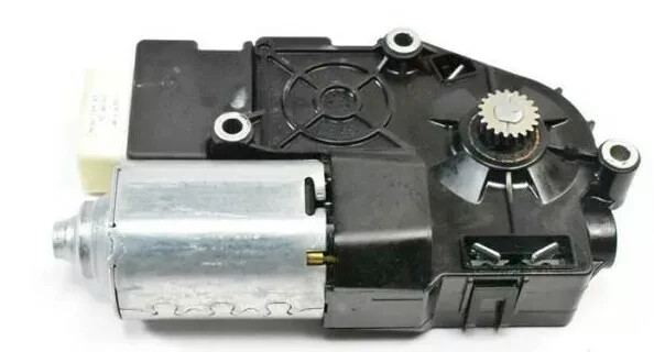 10-17 Mercedes W207 E550 C250 Panoramic Sunroof Sun Roof Motor 2129023103 OEM