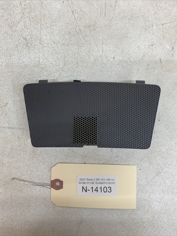 20-22 Tesla 3 Y Front Panel Cover Temperature Sensor 1516779-00-C 14103 B122