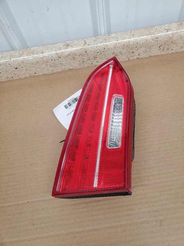 Driver Tail Light SWB Sport Incandescent Bulb Fits 13-16 SANTA FE 293823