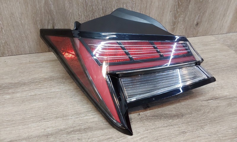 2021-2024HYUNDAI ELANTRA LH TAIL LIGHT ASSY OEM PART# 92401-AA220