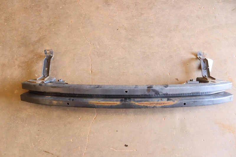 2007-2013 CHEVY AVALANCHE FRONT BUMPER REINFORCEMENT CRAASH BAR SUPPORT OEM