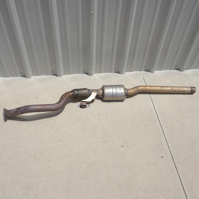 2011 - 2012 Audi A8 D4 4.2L Muffler Silencer Exhasut Pipe Tube Right OEM