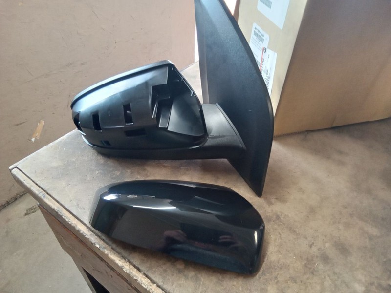 Passenger Side View Mirror Lever Painted Fits 07-12 SENTRA 579786