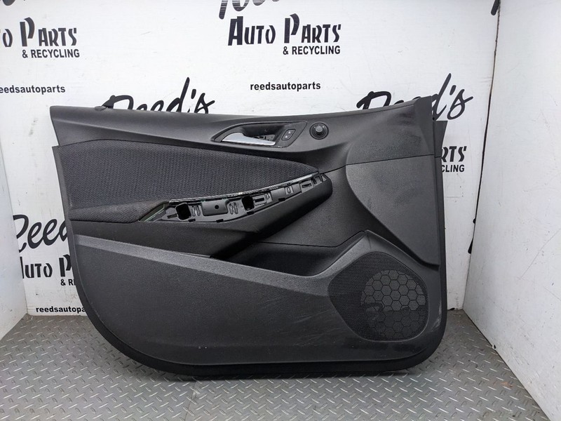 Front Door Trim Panel CHEVY CRUZE Left Driver 17 18 191170394