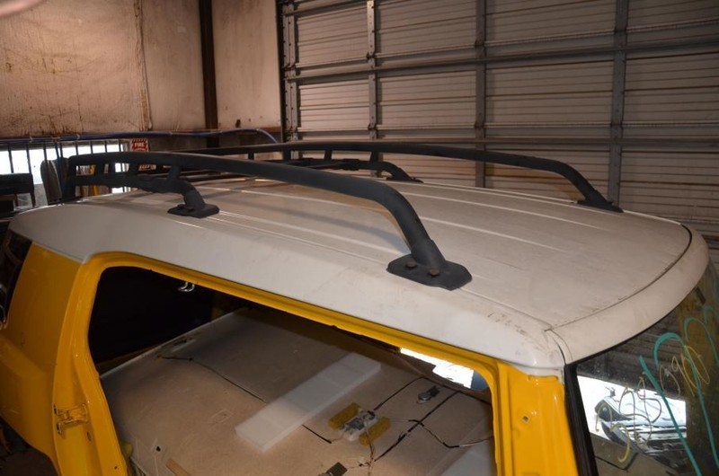2007-2010 Toyota Fj Cruiser White Roof Top Assembly *DOES NOT INCLUDE ROOF RACK*