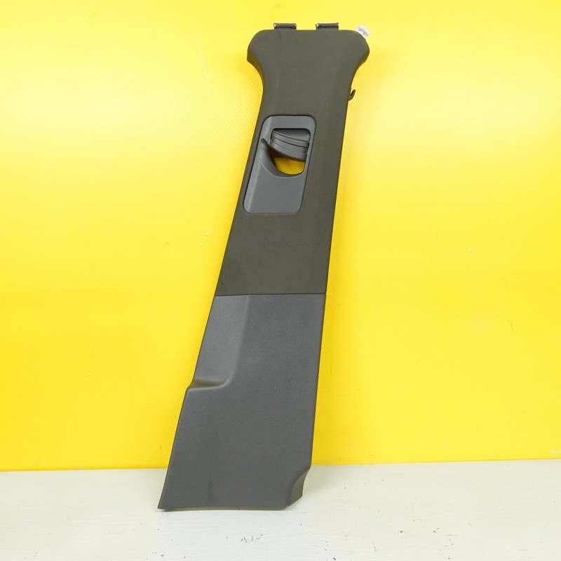 2011 -2018 PORSCHE CAYENNE Front Right B Pillar Trim Cover Panel 7p5867240